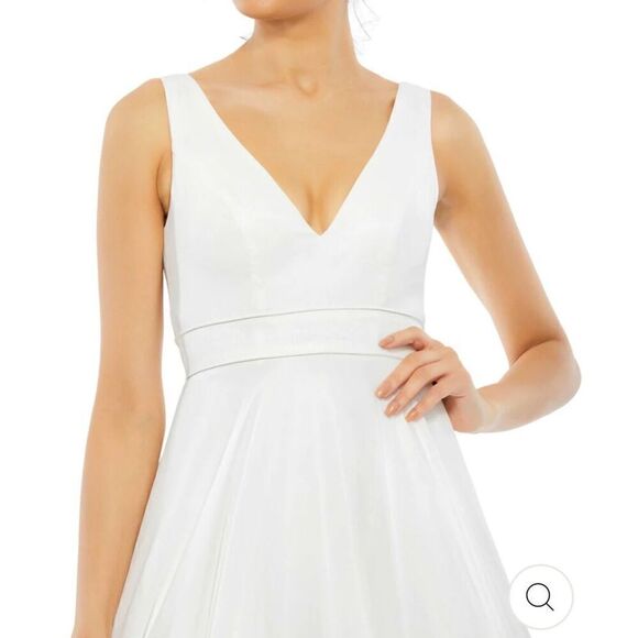 IEENA FOR MAC DUGGAL White CHIFFON LONG EVENING DRESS NWOT Size 2 - Picture 3 of 10